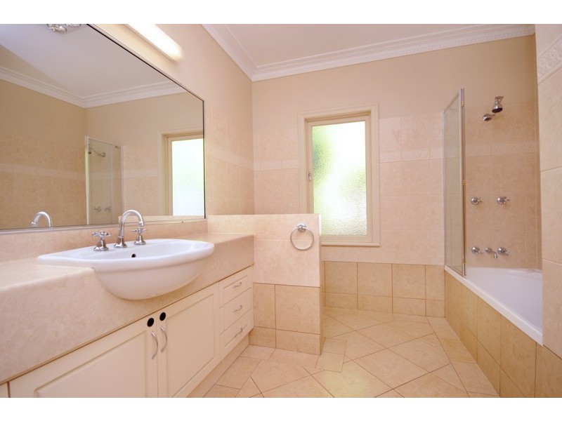 110 Tourist Road, Rangeville QLD 4350