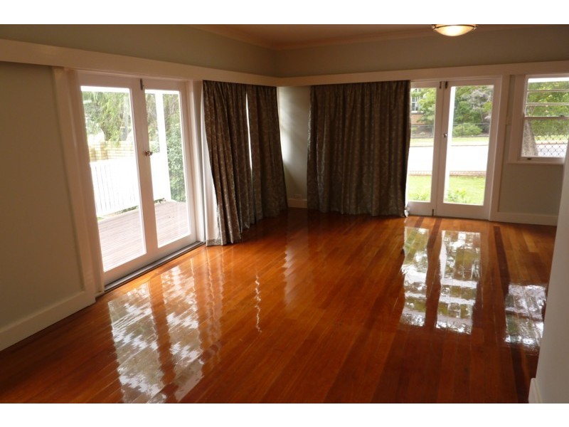 6 Campbell Street, East Toowoomba QLD 4350