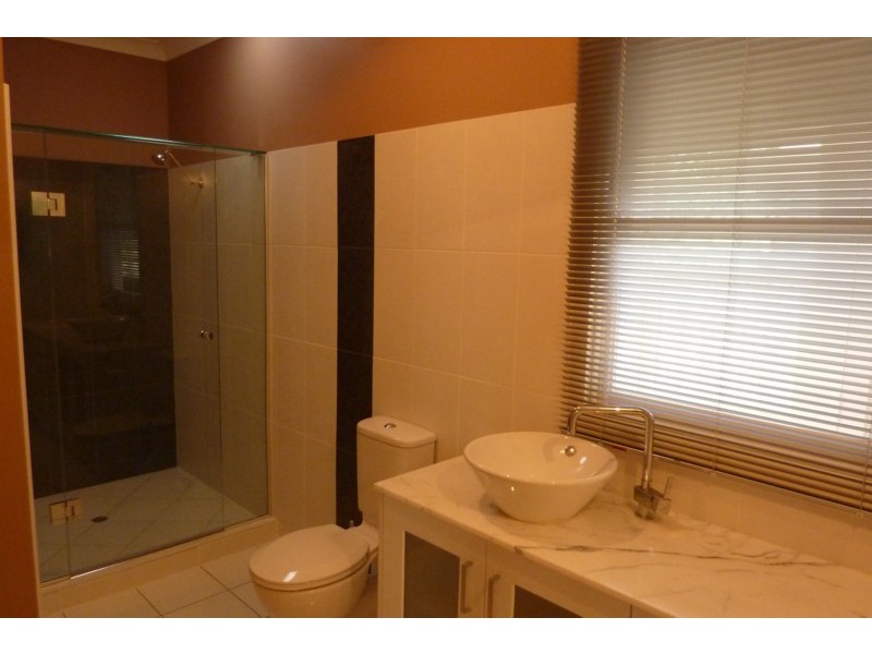 6 Campbell Street, East Toowoomba QLD 4350