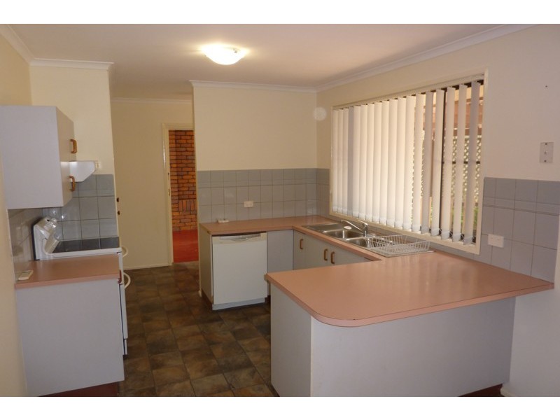 14 Kurrajong Street, Newtown QLD 4350