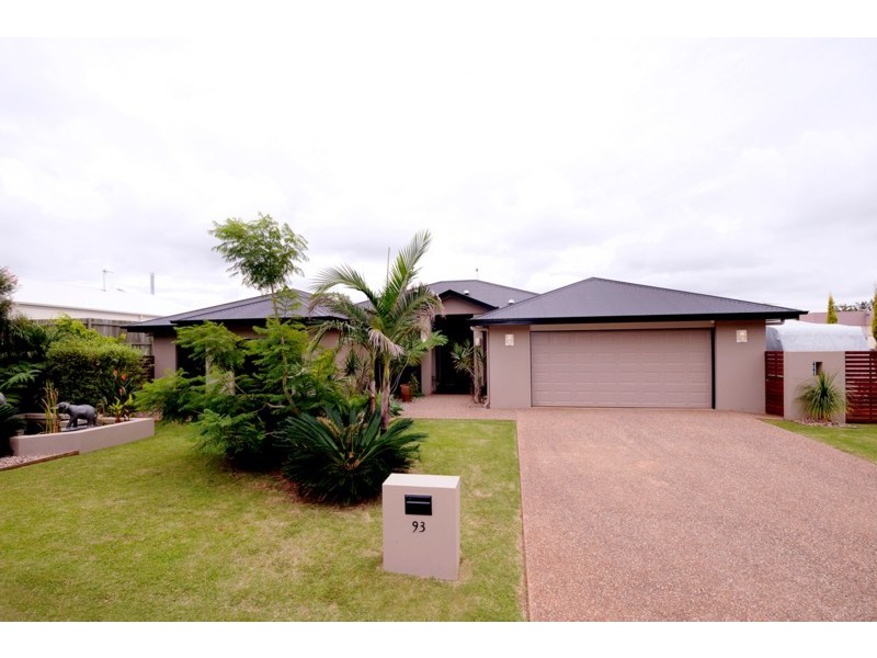 93 Spring Street, Middle Ridge QLD 4350