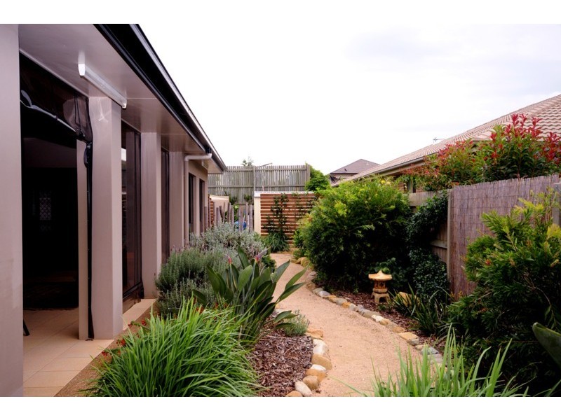 93 Spring Street, Middle Ridge QLD 4350