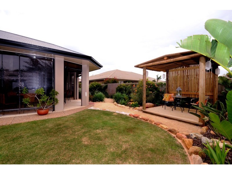 93 Spring Street, Middle Ridge QLD 4350