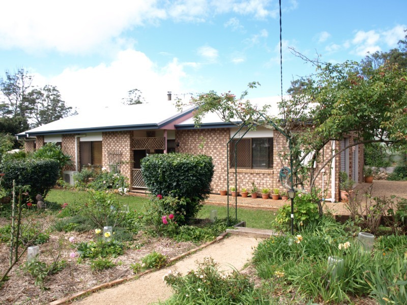 8599 New England Highway, Hampton QLD 4352
