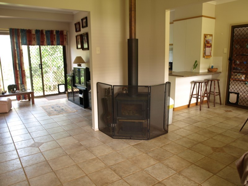 8599 New England Highway, Hampton QLD 4352