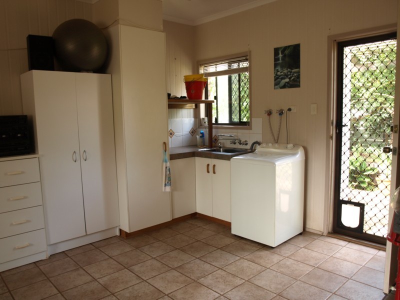 8599 New England Highway, Hampton QLD 4352