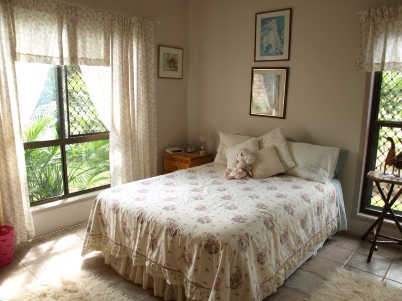 8599 New England Highway, Hampton QLD 4352