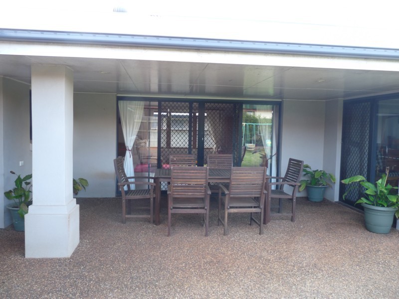 26 Hinchcliffe Drive, Kearneys Spring QLD 4350