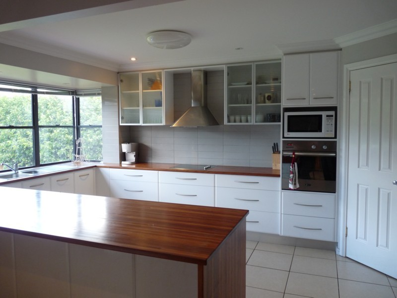 26 Hinchcliffe Drive, Kearneys Spring QLD 4350