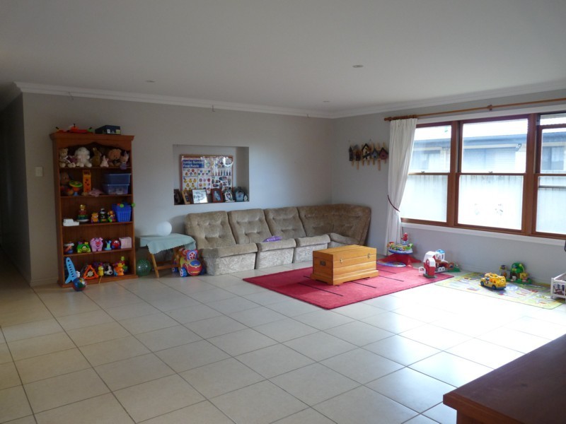 26 Hinchcliffe Drive, Kearneys Spring QLD 4350
