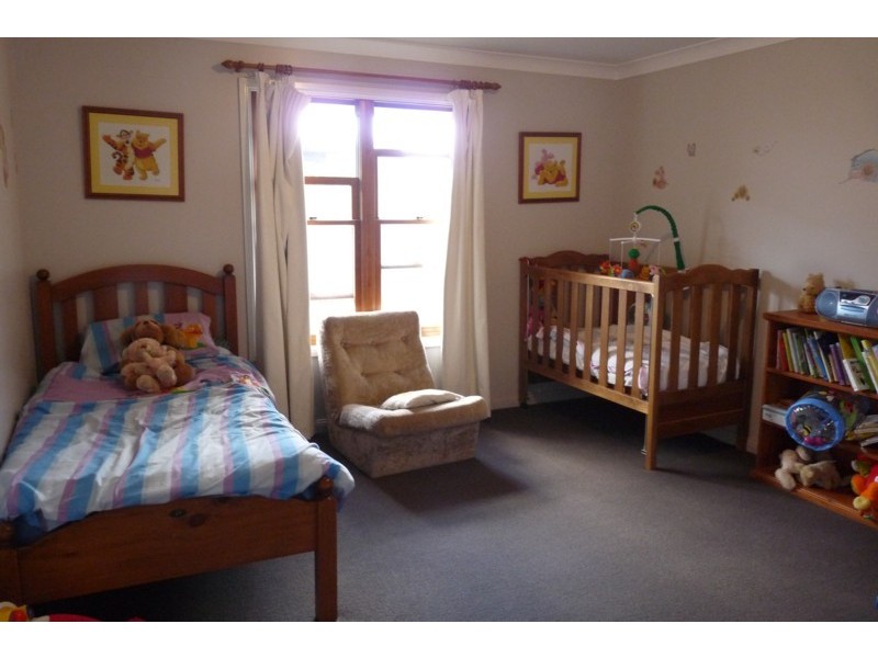 26 Hinchcliffe Drive, Kearneys Spring QLD 4350