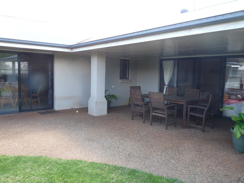 26 Hinchcliffe Drive, Kearneys Spring QLD 4350