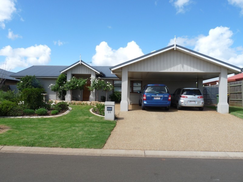 26 Hinchcliffe Drive, Kearneys Spring QLD 4350