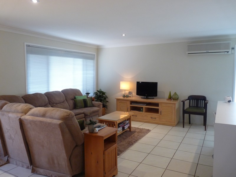 10 Claire Street, Centenary Heights QLD 4350