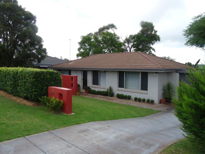 10 Claire Street, Centenary Heights QLD 4350