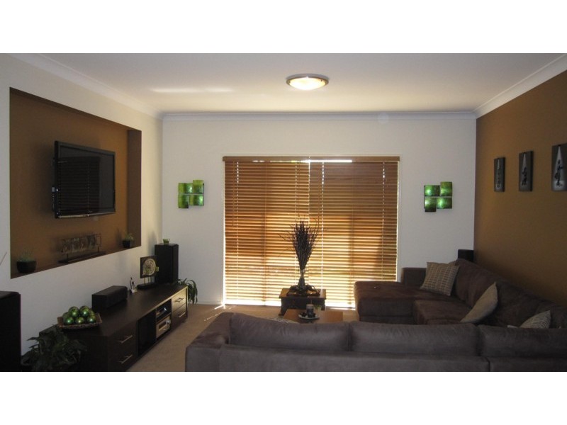 50 Calypso Street, Middle Ridge QLD 4350