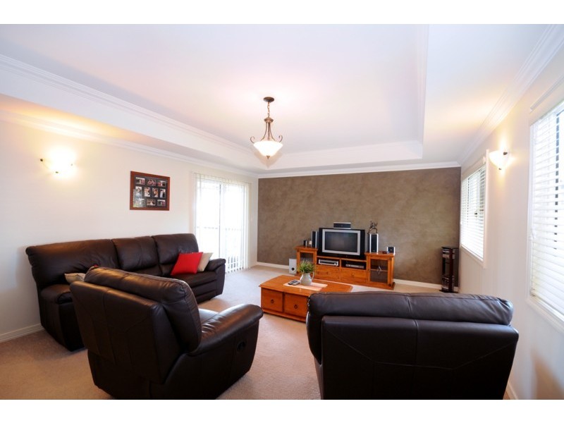 5 Phalaris Court, Toowoomba QLD 4350