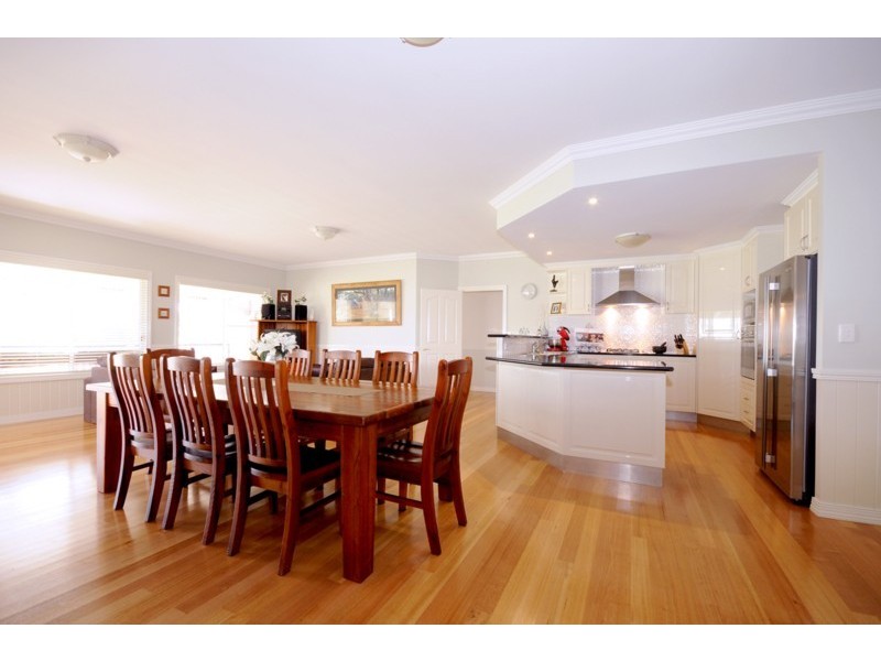 5 Phalaris Court, Toowoomba QLD 4350