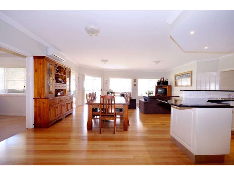 5 Phalaris Court, Toowoomba QLD 4350