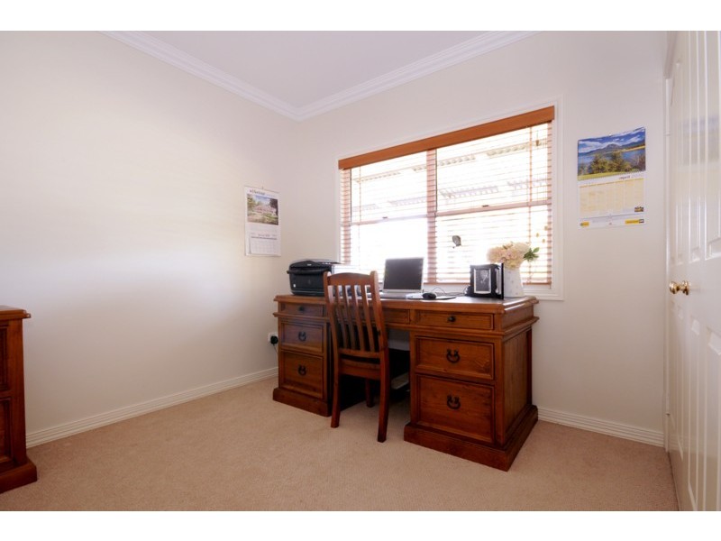 5 Phalaris Court, Toowoomba QLD 4350