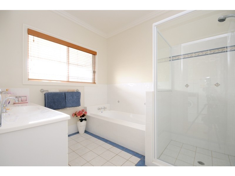 5 Phalaris Court, Toowoomba QLD 4350