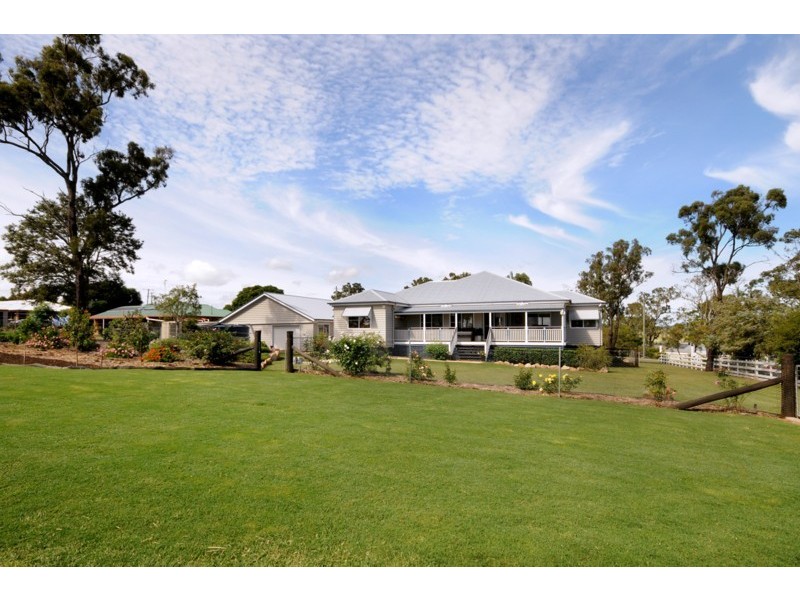 5 Phalaris Court, Toowoomba QLD 4350