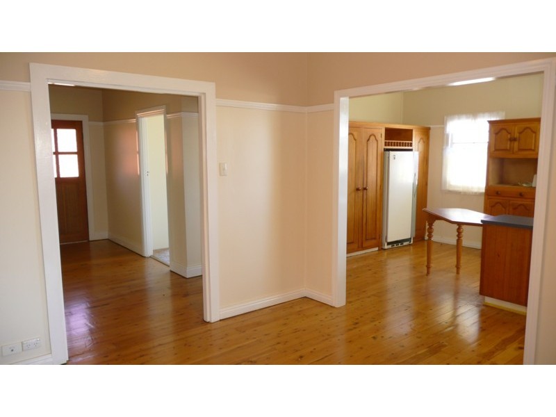 19 Charlotte Street, Newtown QLD 4350