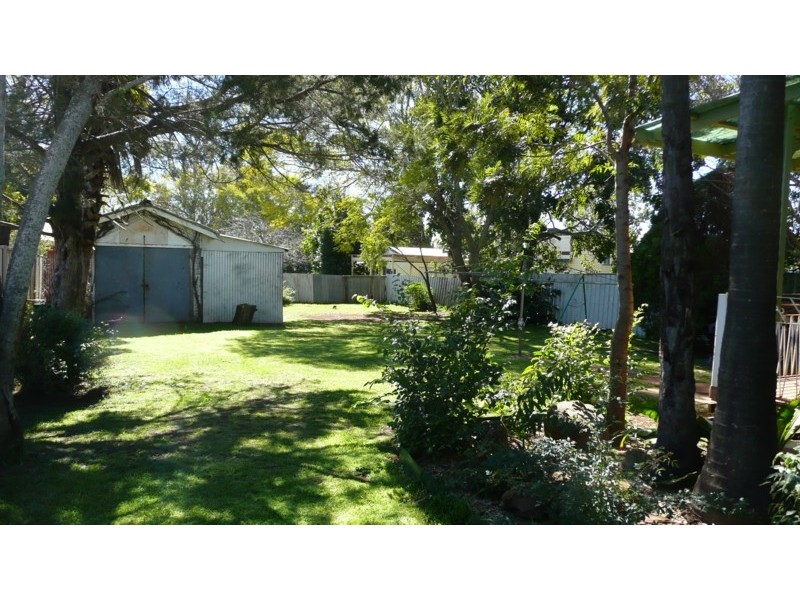 19 Charlotte Street, Newtown QLD 4350