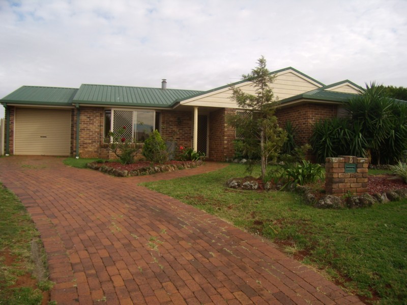 17 Byrd Court, Wilsonton QLD 4350