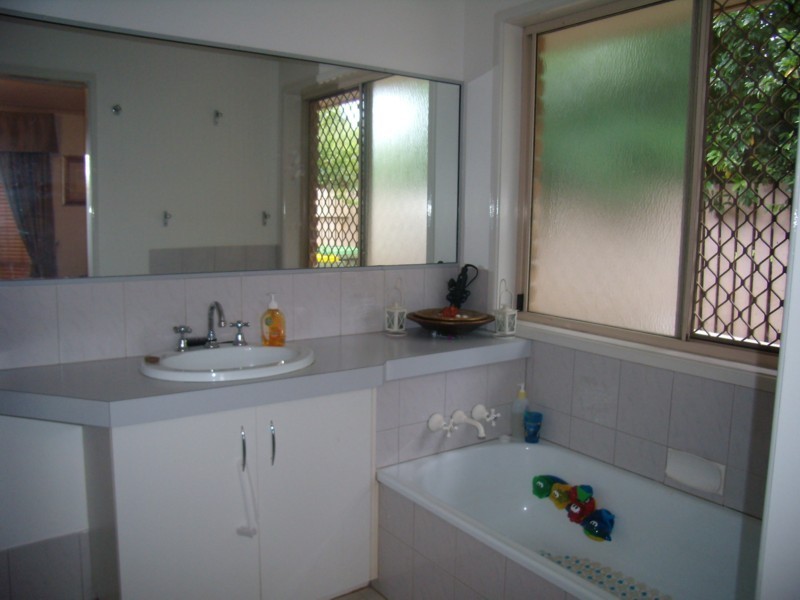 17 Byrd Court, Wilsonton QLD 4350