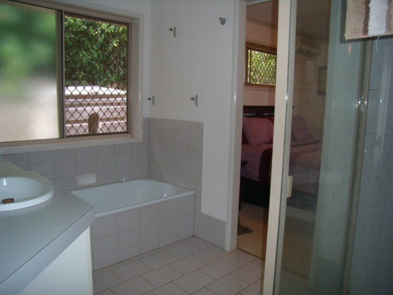 17 Byrd Court, Wilsonton QLD 4350