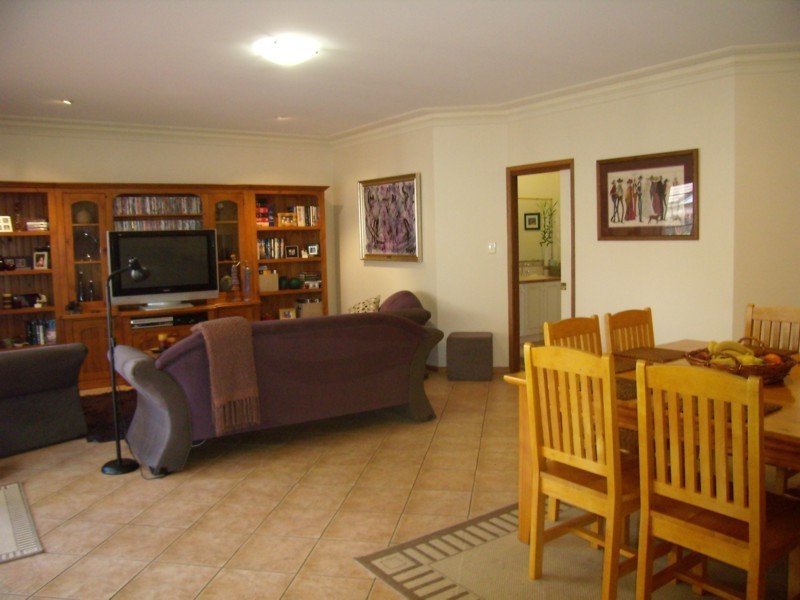 8 Purnawilla Court, Middle Ridge QLD 4350