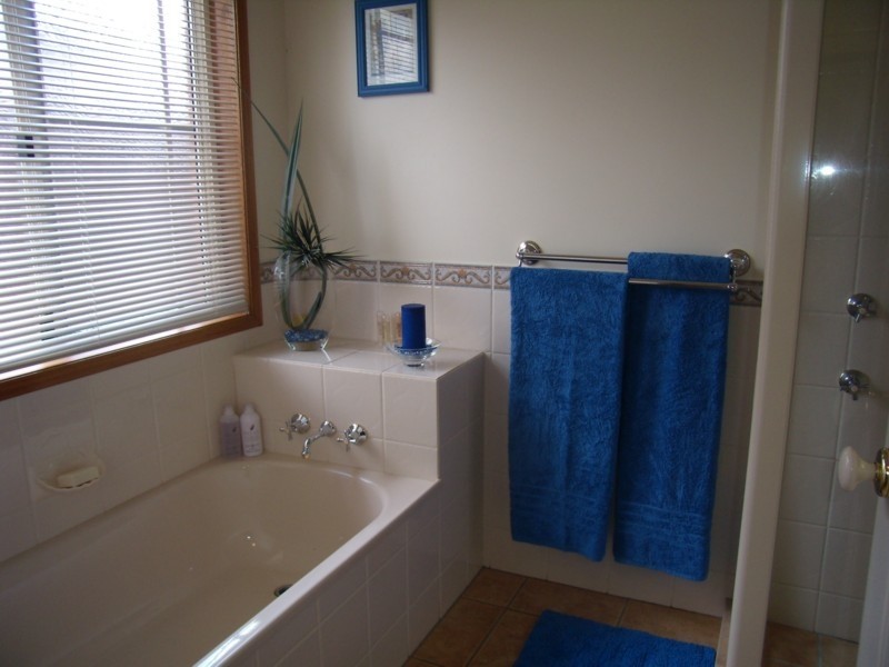 8 Purnawilla Court, Middle Ridge QLD 4350