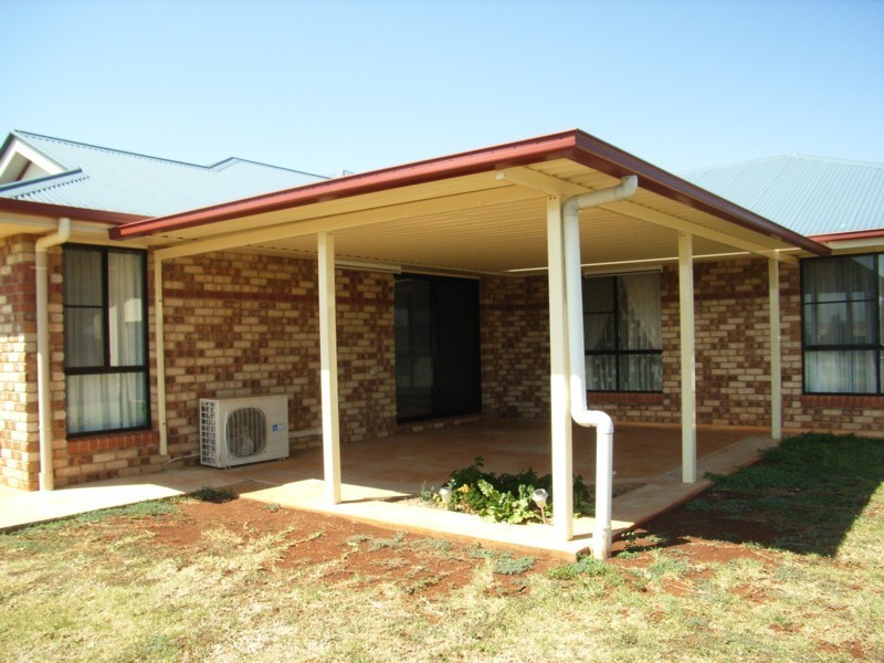 15 Brunckhorst Drive, Kearneys Spring QLD 4350