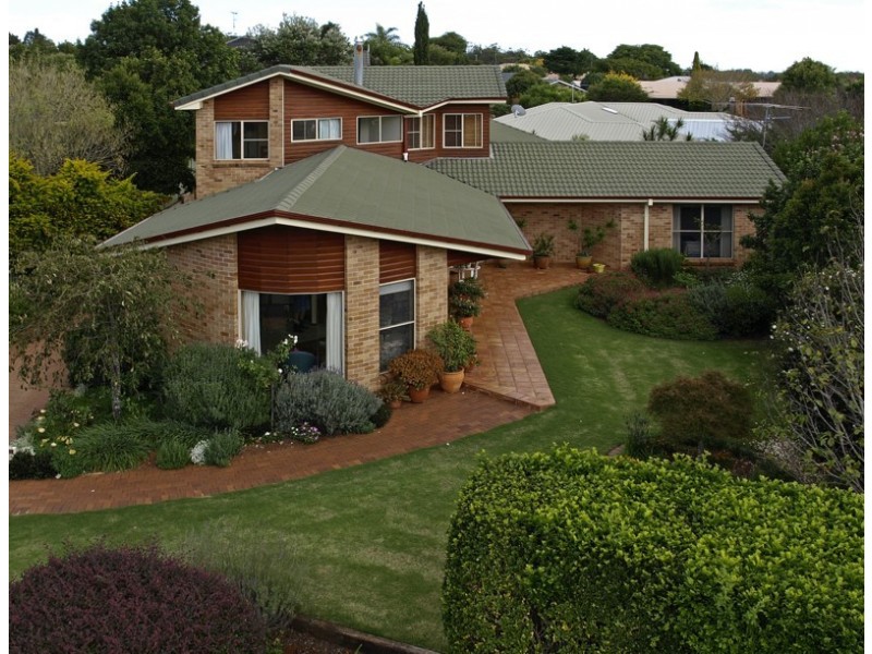 15 Rosbrook Court, Rangeville QLD 4350