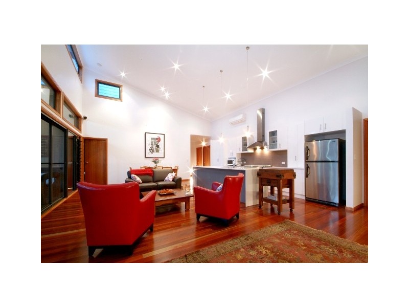 6 Perry Road, Highfields QLD 4352