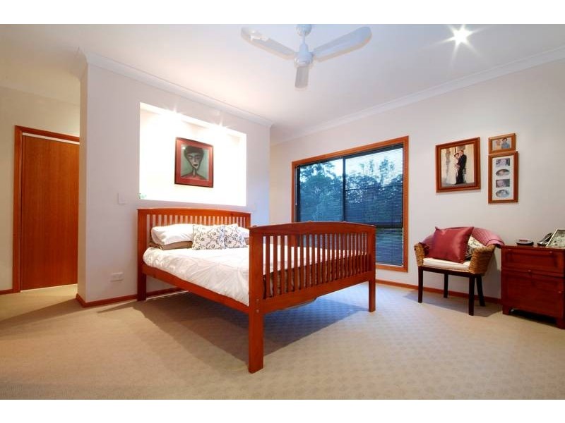 6 Perry Road, Highfields QLD 4352