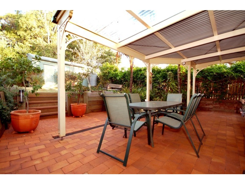 8 Godfrey Street, East Toowoomba QLD 4350