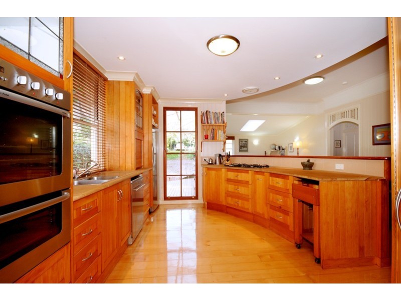 8 Godfrey Street, East Toowoomba QLD 4350