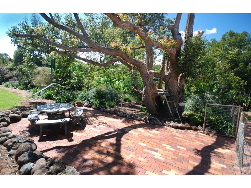 20 Timperley Drive, Highfields QLD 4352