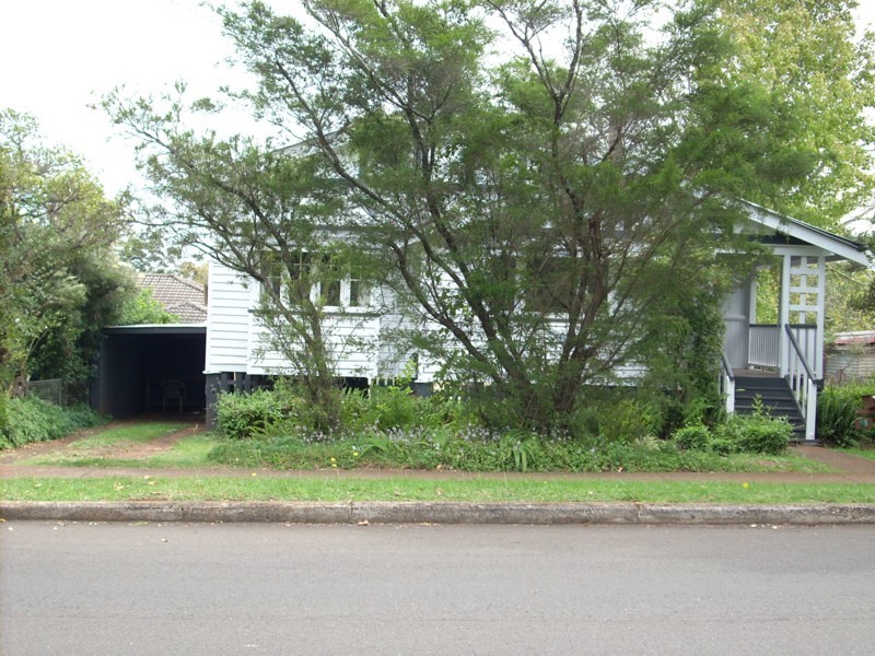 85 Lindsay Street, East Toowoomba QLD 4350