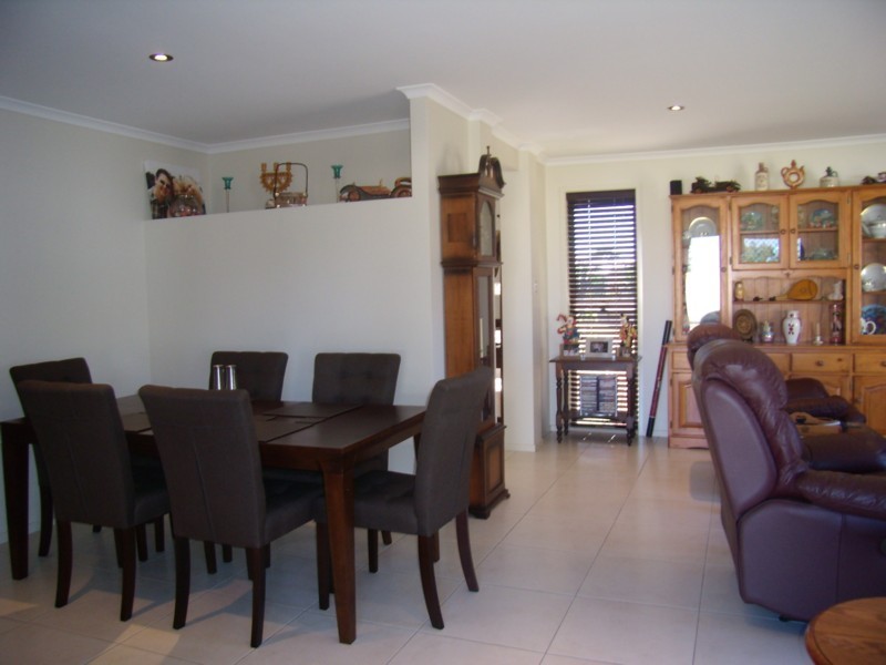 9 Schaefer Court, Westbrook QLD 4350