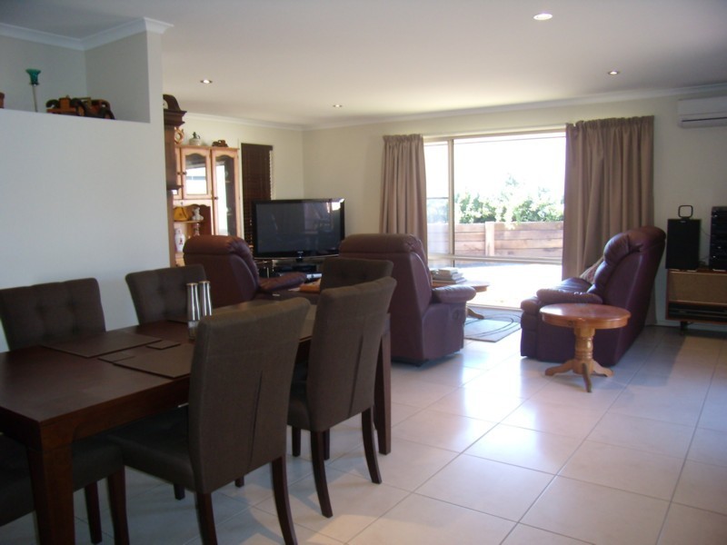 9 Schaefer Court, Westbrook QLD 4350