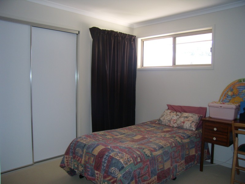 9 Schaefer Court, Westbrook QLD 4350