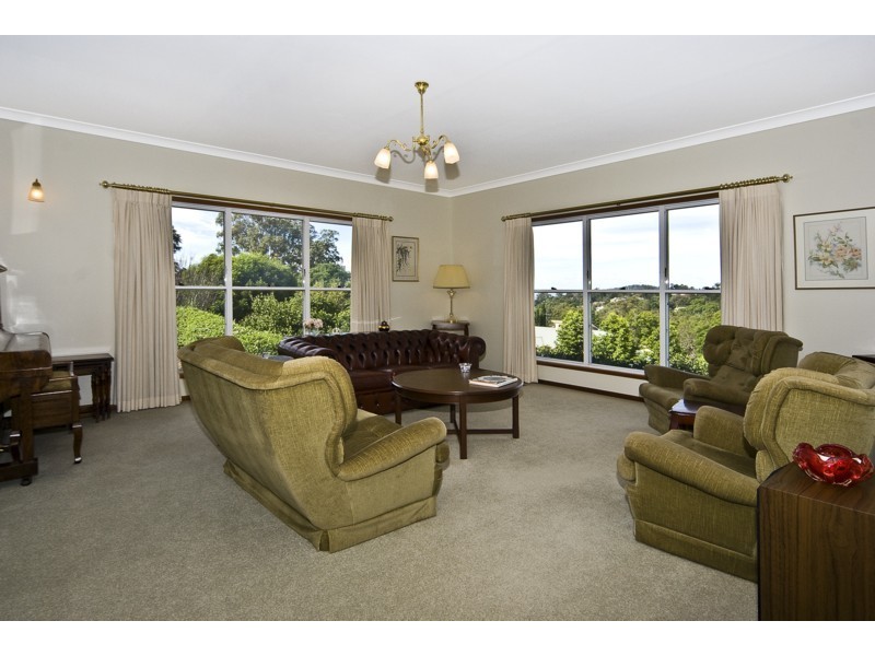 2/46a Mackenzie Street, Mount Lofty QLD 4350