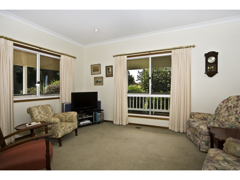 2/46a Mackenzie Street, Mount Lofty QLD 4350