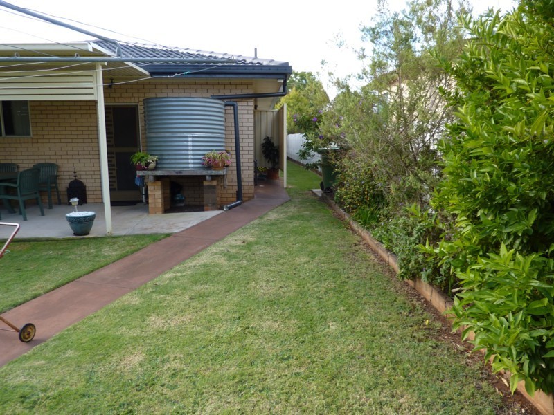 24 Cavell Street, East Toowoomba QLD 4350