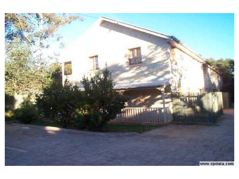 1/4 Creek Street, Toowoomba QLD 4350