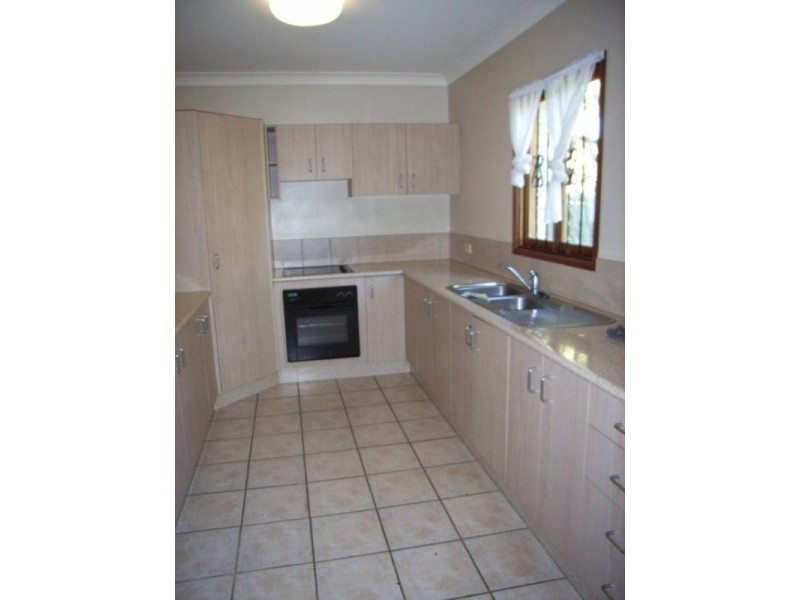 1/4 Creek Street, Toowoomba QLD 4350