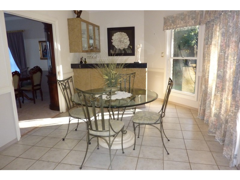 7 Meredith Crescent, Toowoomba QLD 4350